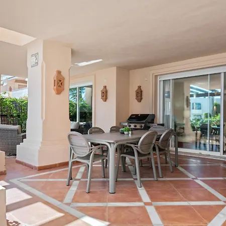 Albatross Hills Apartment